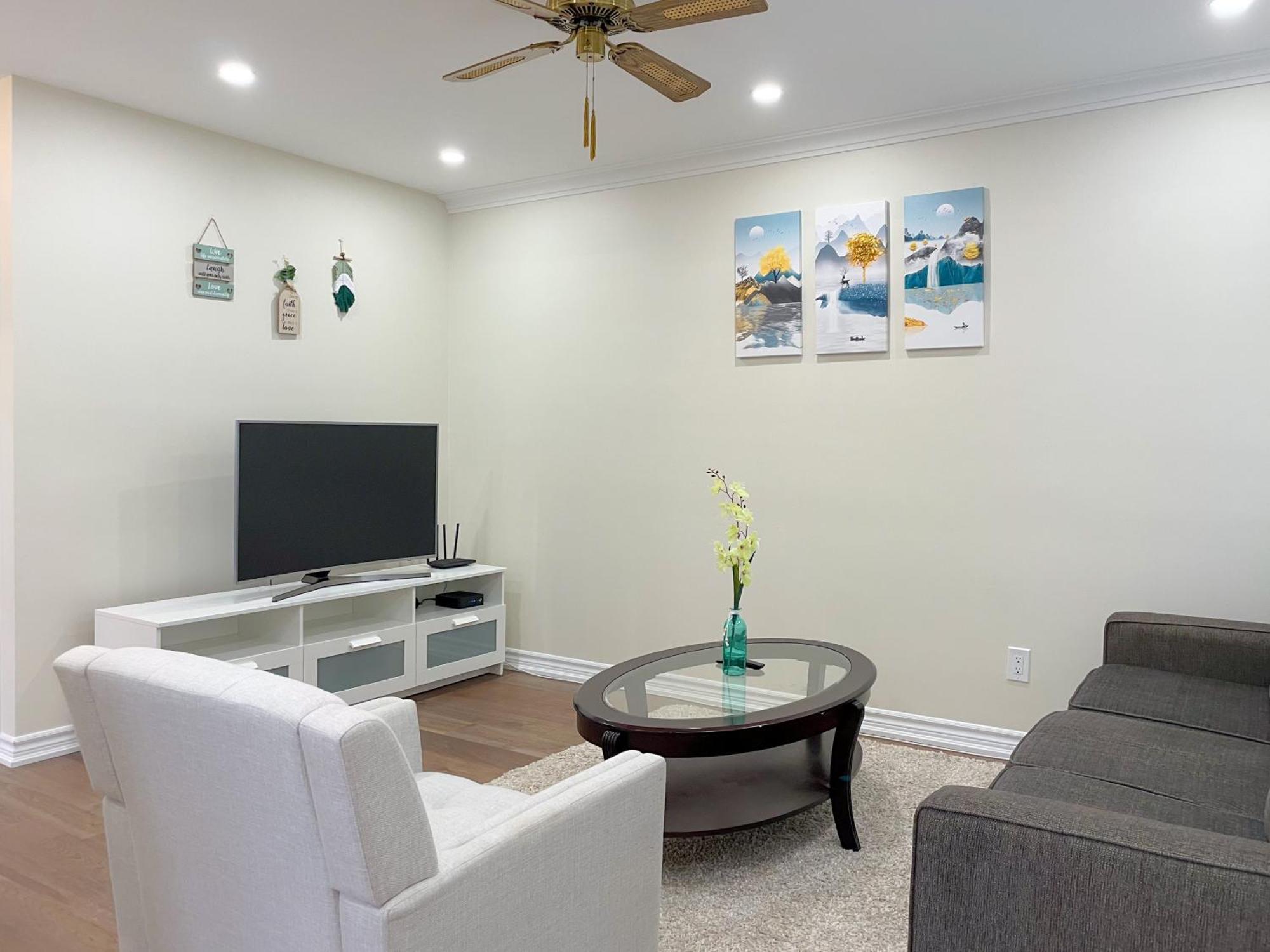 Newly-Renovated 3Br House, 12 Minutes To Airport Lejlighed Toronto Eksteriør billede