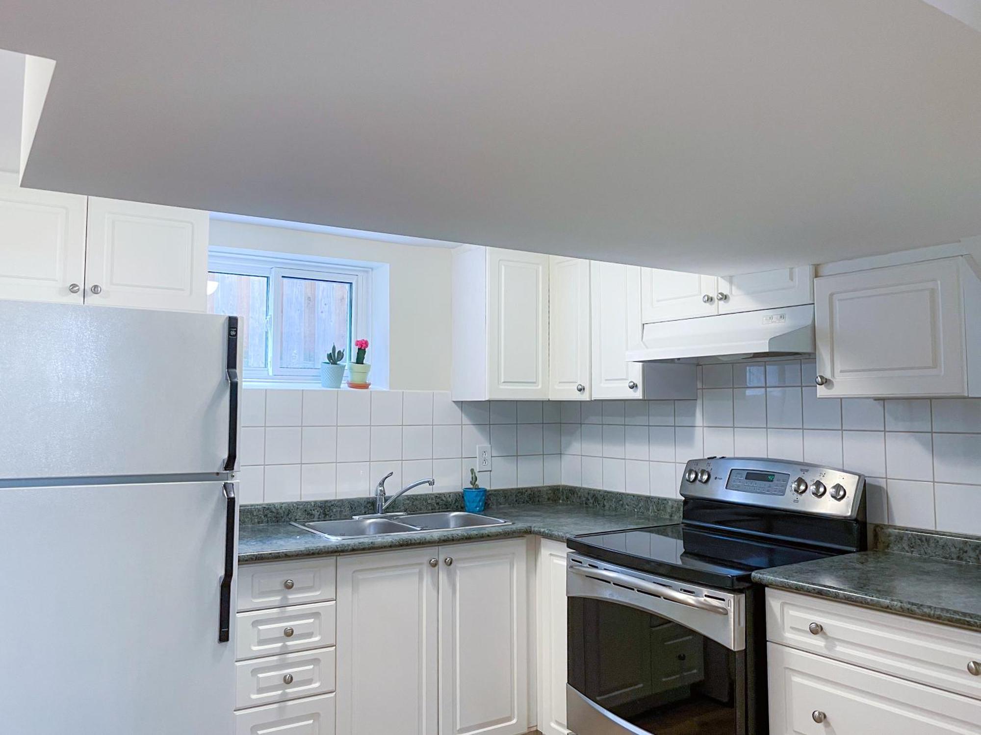 Newly-Renovated 3Br House, 12 Minutes To Airport Lejlighed Toronto Eksteriør billede