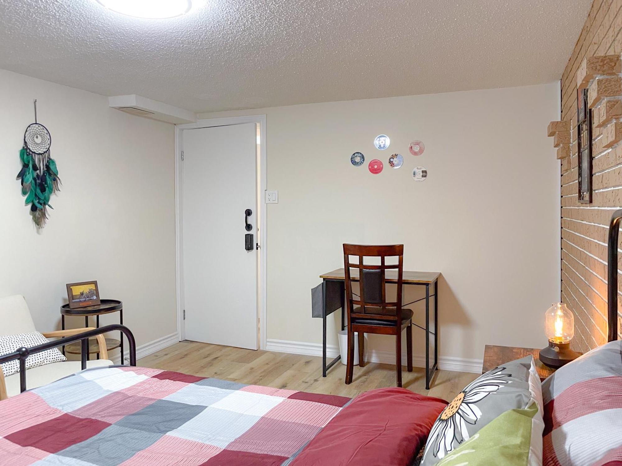Newly-Renovated 3Br House, 12 Minutes To Airport Lejlighed Toronto Eksteriør billede